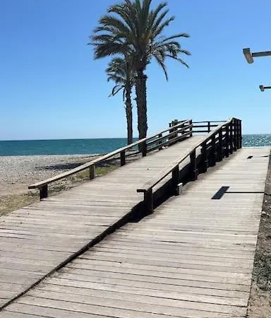 Acogedor En La Playa Con Wifi Y Aacc Moncofa (Moncófar)